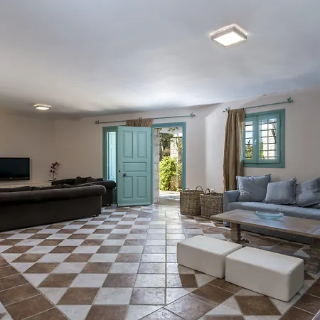 Electra Beachfront Villa