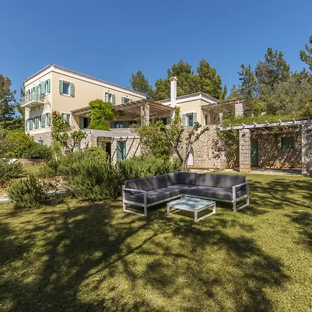 Electra Beachfront *