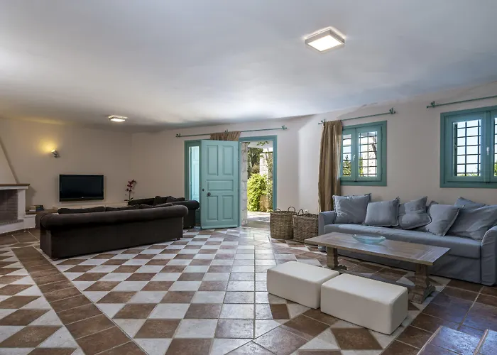 Electra Beachfront Villa