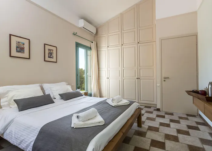 Villa Electra Beachfront *