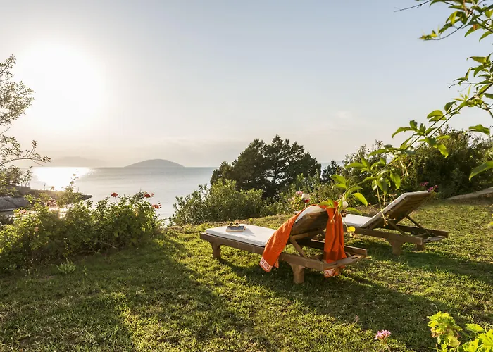 Electra Beachfront Villa