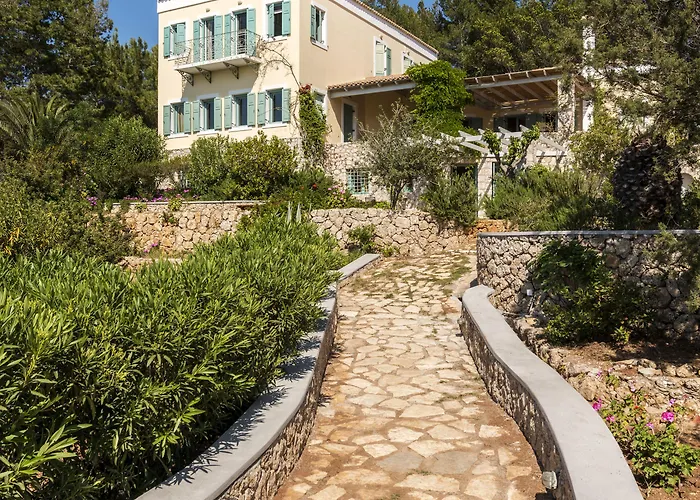 Electra Beachfront *