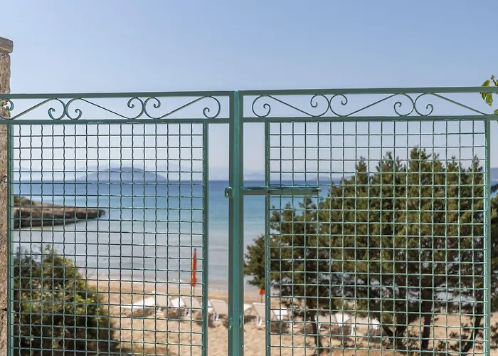 Electra Beachfront Villa Kranidi