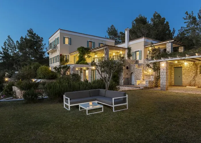 Electra Beachfront Villa