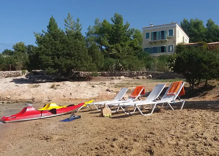 Electra Beachfront Villa